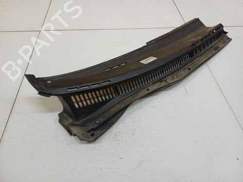 Griglia sotto parabrezza Griglia sotto parabrezza TOYOTA COROLLA (_E12_) 2.0 D-4D (CDE120R, CDE120L_) (110 hp) 37064221 37064221