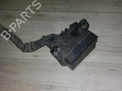 fuse-box-saab-9-3-ys3d-1998-1999-2000-2001-2002-2003-33480284 main image