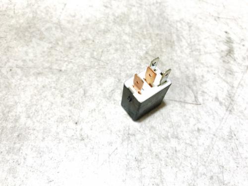 Electronic sensor TOYOTA YARIS (_P1_) 1.3 (NCP10, SCP12_) | BP33524915M84 - Image 2