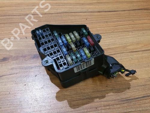 Used Fuse box Fuse box VW PASSAT B5 Variant (3B5) 2.5 TDI (150 hp) 33479550 33479550