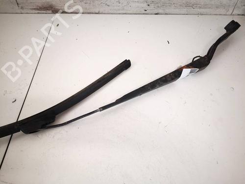 Used Front windshield wiper arm KIA SORENTO I (JC) 2.5 CRDi 4WD (140 hp) 32623654
