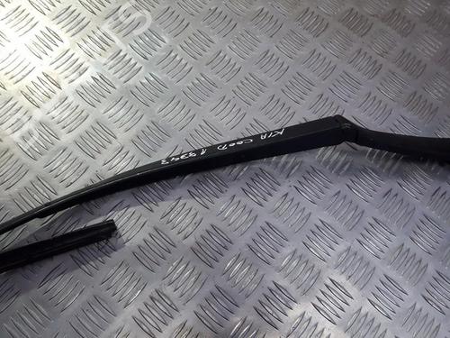 front-windshield-wiper-arm-kia-ceed-hatchback-ed-2006-2007-2008-2009-2010-2011-2012-33491124 main image