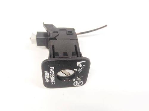 switch-toyota-auris-_e15_-2006-2007-2008-2009-2010-2011-2012-2013-32965235 main image