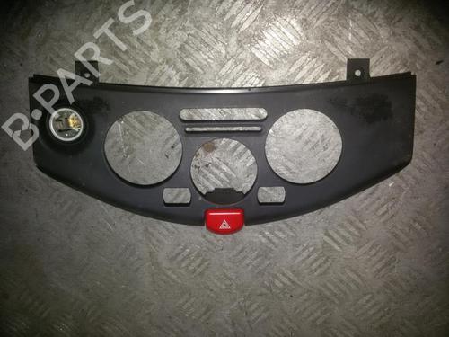 Used Warning switch Warning switch NISSAN MICRA III (K12) 1.0 16V (K12) (65 hp) 35859837 35859837