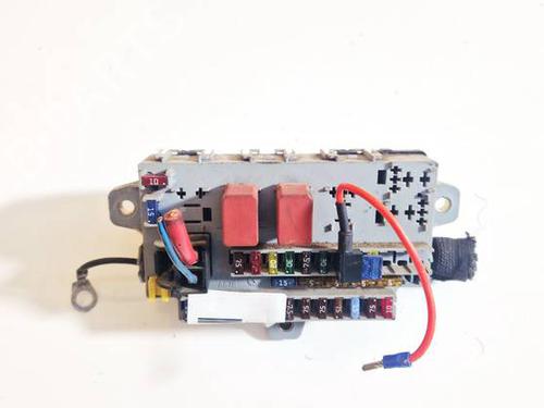 Used Fuse box Fuse box 32575900 32575900