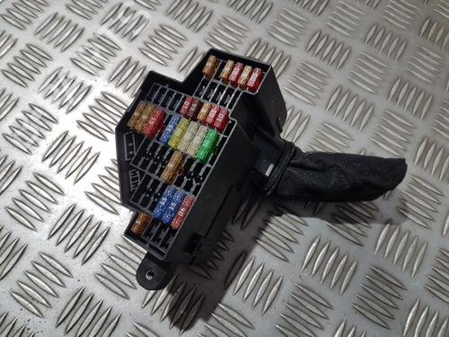 fuse-box-vw-golf-v-1k1-2003-2004-2005-2006-2007-2008-2009-2010-33499497 main image