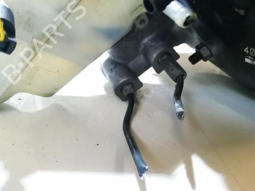 Used Brake master cylinder Brake master cylinder TOYOTA YARIS (_P9_) 1.4 D-4D (NLP90_, NLP90R) (90 hp) 35849561 35849561