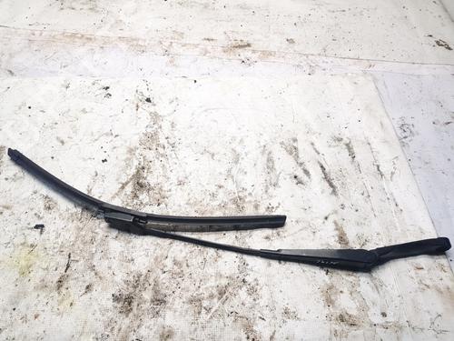 front-windshield-wiper-arm-opel-meriva-b-mpv-s10-2010-2011-2012-2013-2014-2015-2016-2017-33094019 main image