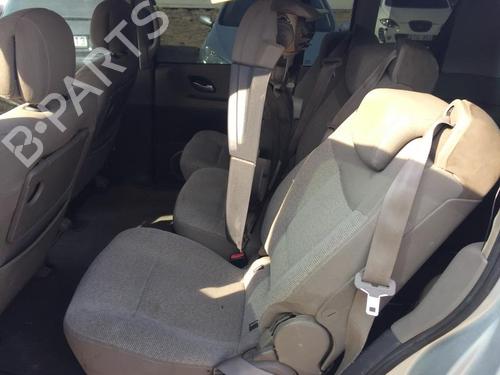 Fuse box RENAULT ESPACE IV (JK0/1_) 2.2 dCi (JK0H) | BP33504756E1 - Image 10