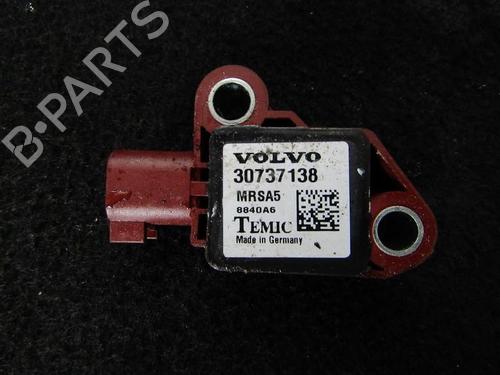 electronic-module-volvo-v50-545-2003-2004-2005-2006-2007-2008-2009-2010-2011-2012-33486870 main image