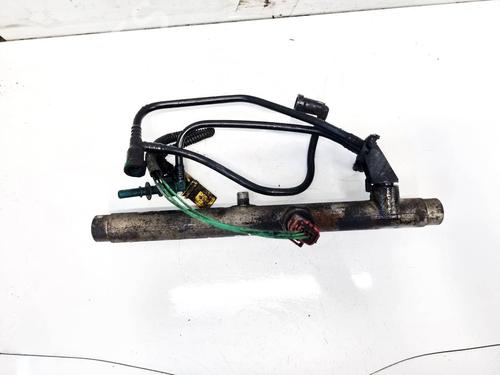 Used Injection rail Injection rail 35258983 35258983