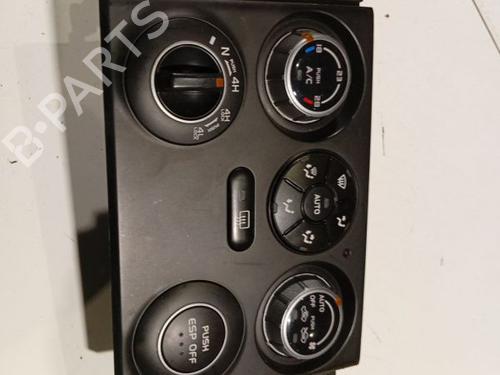 Used Climate control Climate control 37689812 37689812