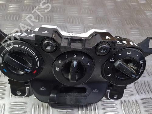 climate-control-mazda-2-de_-dh_-2007-2008-2009-2010-2011-2012-2013-2014-2015-35677296 main image