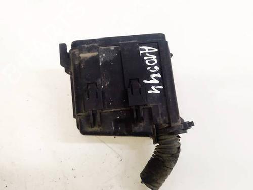 Used Fuse box Fuse box TOYOTA AURIS (_E15_) 2.0 D-4D (ADE150_, ADE150R) (126 hp) 32605920 32605920