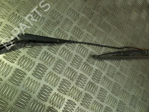 Used Front windshield wiper arm Front windshield wiper arm OPEL VECTRA B (J96) 2.0 DI 16V (F19) (82 hp) 33493463 33493463