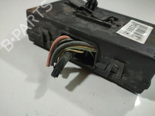 Used Fuse box Fuse box PEUGEOT 407 (6D_) 2.0 HDi 135 (6DRHRH, 6DRHRE, 6DRHRG, 6DRHRJ) (136 hp) 32547139 32547139