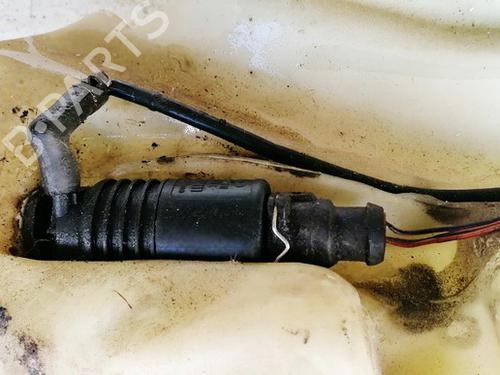 washer-pump-audi-a4-b5-8d2-1994-1995-1996-1997-1998-1999-2000-2001-35609542 main image