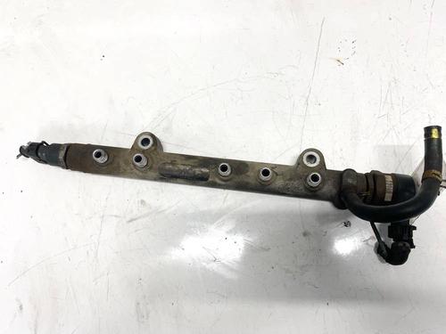 Used Injection rail Injection rail 35136189 35136189