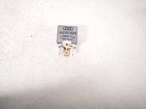 Used Electronic sensor Electronic sensor AUDI 80 B3 Saloon (893, 894, 8A2) 1.8 S (90 hp) 33082937 33082937