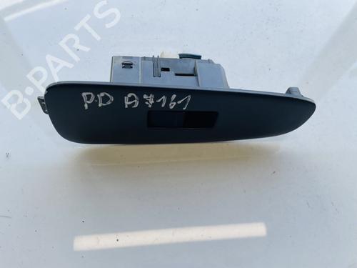 Used Switch Switch TOYOTA PREVIA II (_R3_) 2.0 D-4D (CLR30_, CLR30R) (116 hp) 32880793 32880793