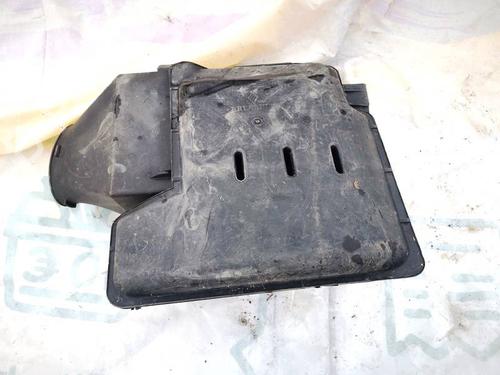 Used Air filter box Air filter box RENAULT LAGUNA II (BG0/1_) 1.8 16V (BG0B, BG0M) (120 hp) 35382640 35382640