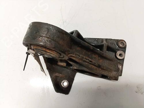 Used Engine mount Engine mount RENAULT LAGUNA I (B56_, 556_) 2.2 D (B56F/2) (83 hp) 33514680 33514680