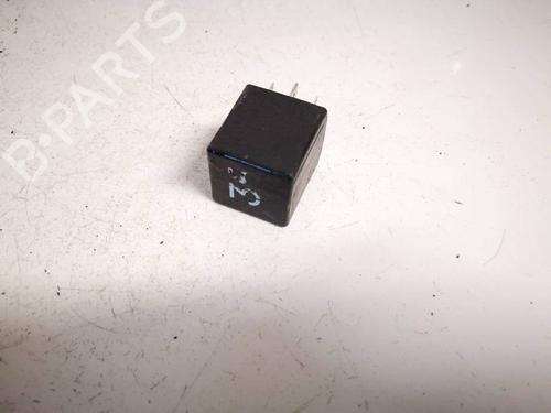 Used Electronic sensor Electronic sensor VW PASSAT B3/B4 Variant (3A5, 35I) 1.9 TDI (90 hp) 32614680 32614680