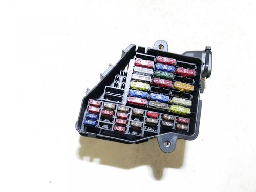 Used Fuse box Fuse box VW BORA I (1J2) 1.9 TDI (90 hp) 33105752 33105752
