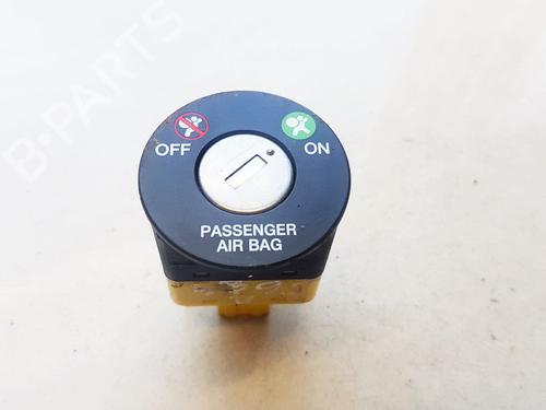 Used Switch Switch KIA CARNIVAL / GRAND CARNIVAL III (VQ) 2.9 CRDi (185 hp) 33104471 33104471