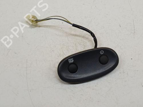 Used Switch Switch TOYOTA YARIS (_P1_) 1.3 (NCP10, SCP12_) (86 hp) 40243506 40243506