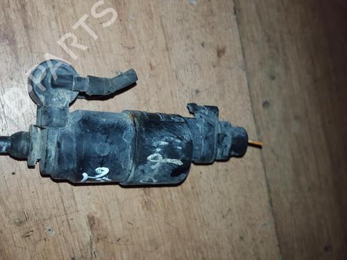 Used Washer pump Washer pump RENAULT LAGUNA I (B56_, 556_) 2.0 (B56C/H/N) (113 hp) 35646883 35646883