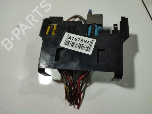 fuse-box-renault-espace-ii-js63_-1991-1992-1993-1994-1995-1996-1997-32556506 main image