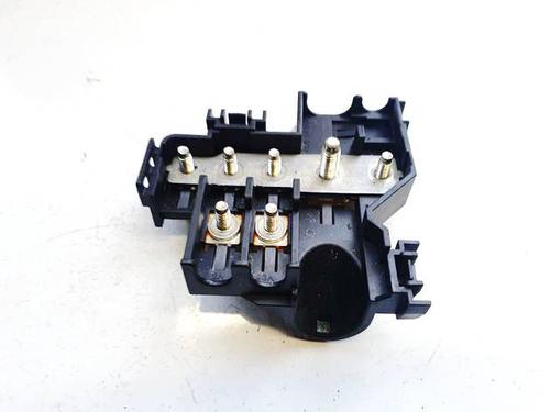 Fuse box VW PASSAT B7 (362) 1.6 TDI | BP32547329E1