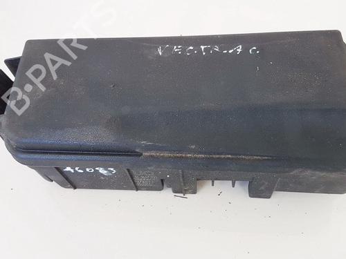 Fuse box OPEL VECTRA C (Z02) 2.0 DTI 16V (F69) | BP33064859E1 - Image 2