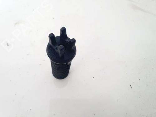 Støtte Støtte AUDI 80 B4 Saloon (8C2) 1.9 TDI (90 hp) 32883808 32883808