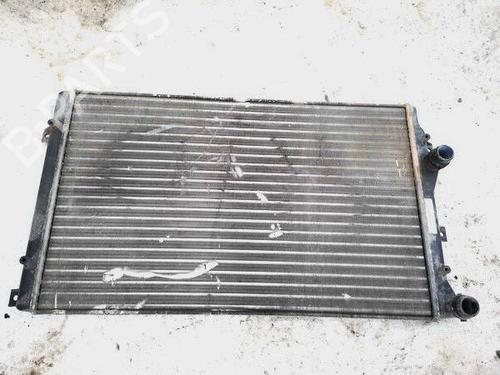 Used Water radiator Water radiator 35208878 35208878