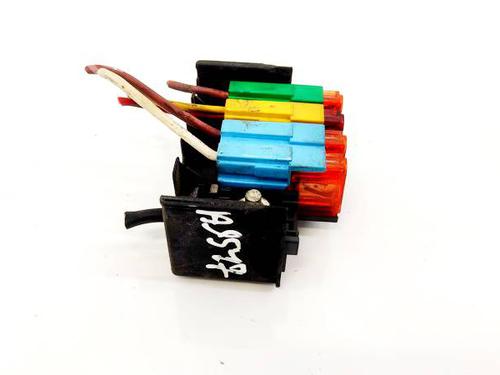 Used Fuse box Fuse box PEUGEOT 406 (8B) 2.0 HDI 110 (109 hp) 32959768 32959768