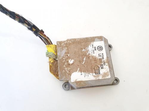ecu-airbags-vw-golf-iv-1j1-1997-1998-1999-2000-2001-2002-2003-2004-2005-2006-2007-2008-32903565 main image