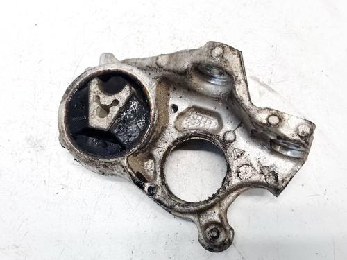 Used Engine mount Engine mount VOLVO V50 (545) 2.0 D (136 hp) 32563023 32563023