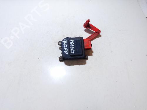 Used Electronic module Electronic module VW PASSAT B5 Variant (3B5) 1.9 TDI (110 hp) 33518594 33518594