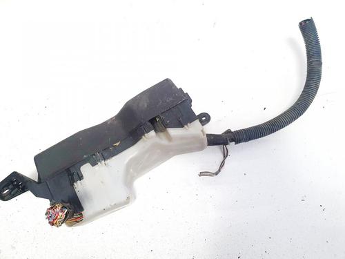 Used Fuse box Fuse box 32907620 32907620