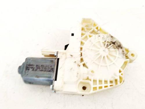 Used Right rear window motor Right rear window motor VOLVO V50 (545) 2.0 D (136 hp) 40275525 40275525