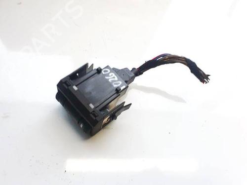 Used Switch Switch SKODA YETI (5L) 2.0 TDI (140 hp) 35031063 35031063