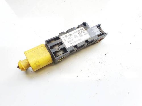 Used Electronic module Electronic module AUDI A6 C5 (4B2, 4B4) 2.5 TDI (163 hp) 32939023 32939023