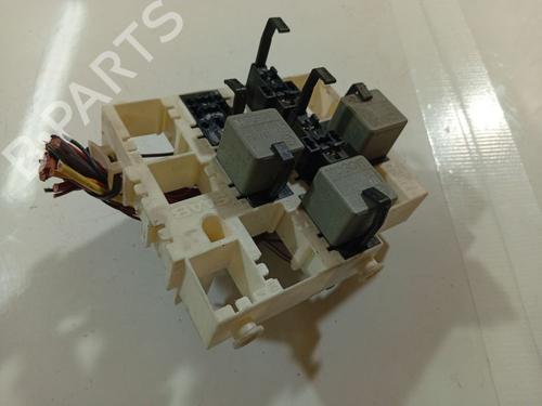 Used Fuse box Fuse box SAAB 9-5 Estate (YS3E) 3.0 TiD (177 hp) 32539734 32539734
