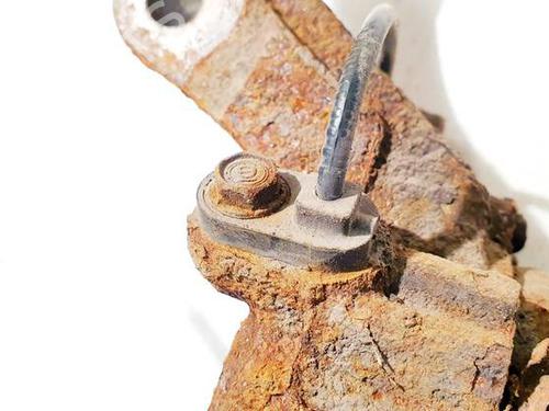 Used Right front steering knuckle Right front steering knuckle 34872210 34872210