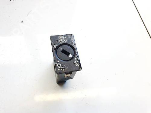 Used Switch SKODA OCTAVIA II (1Z3) 1.9 TDI (105 hp) 32560811