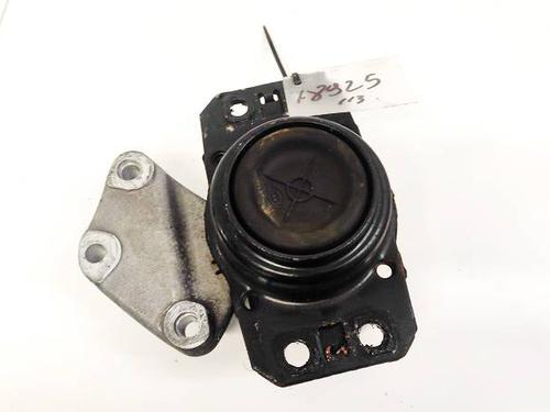 Used Engine mount Engine mount CITROËN C4 Picasso I MPV (UD_) 1.6 HDi (109 hp) 32935209 32935209