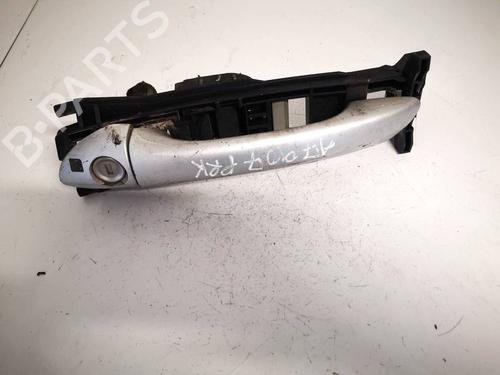 front-left-exterior-door-handle-mercedes-benz-c-class-w203-2000-2001-2002-2003-2004-2005-2006-2007-35177751 main image