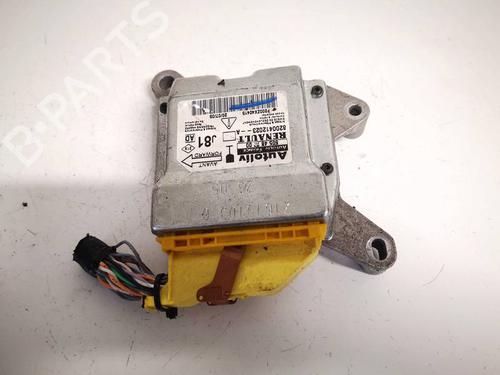 Used ECU airbags ECU airbags RENAULT ESPACE IV (JK0/1_) 2.2 dCi (JK0H) (150 hp) 32618700 32618700